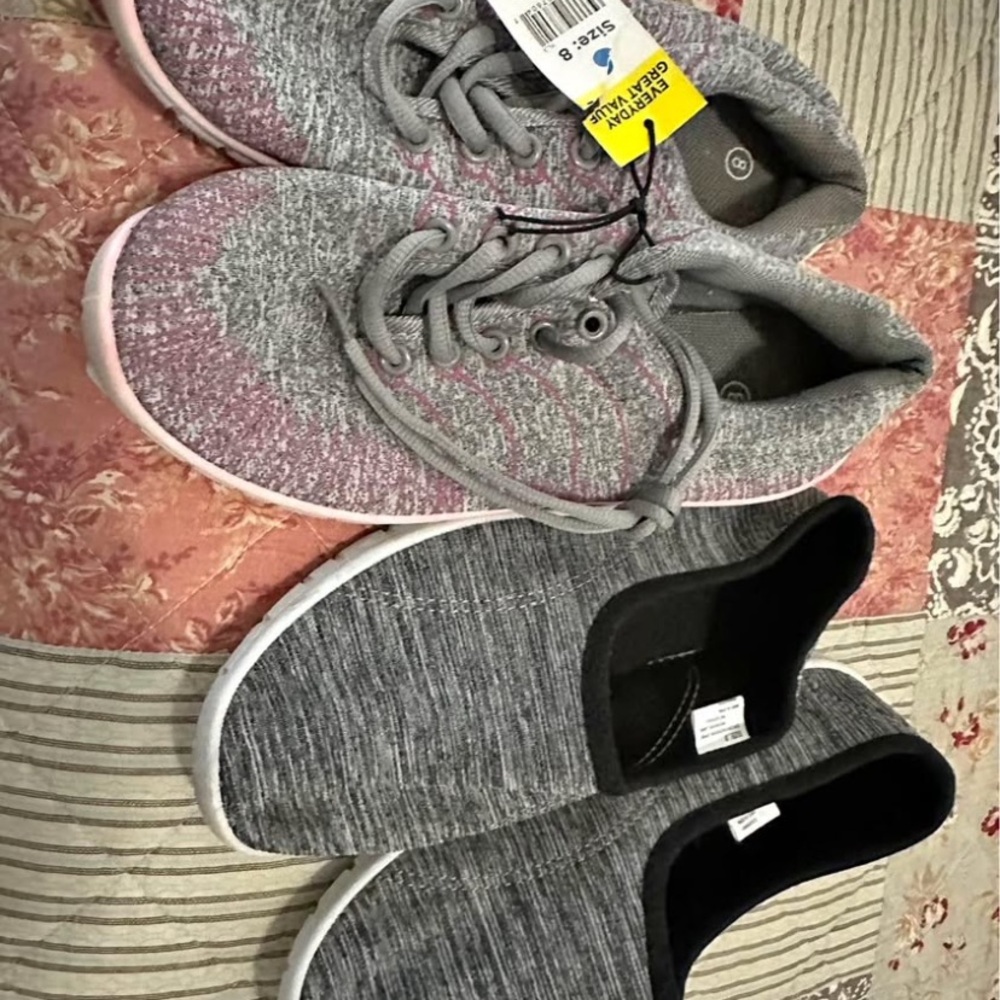 Women’s size 8 casual shoes